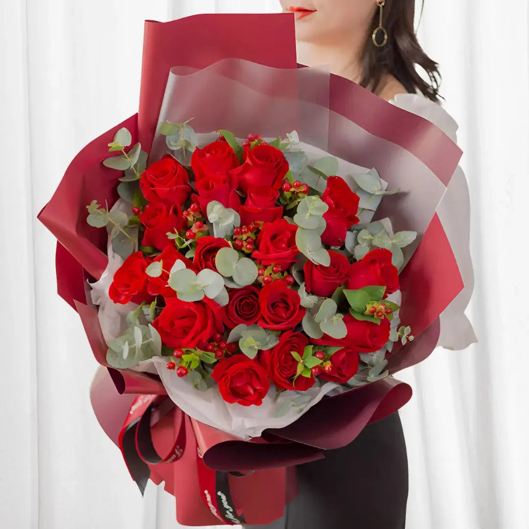 Scarlet Elegance 999Flowers