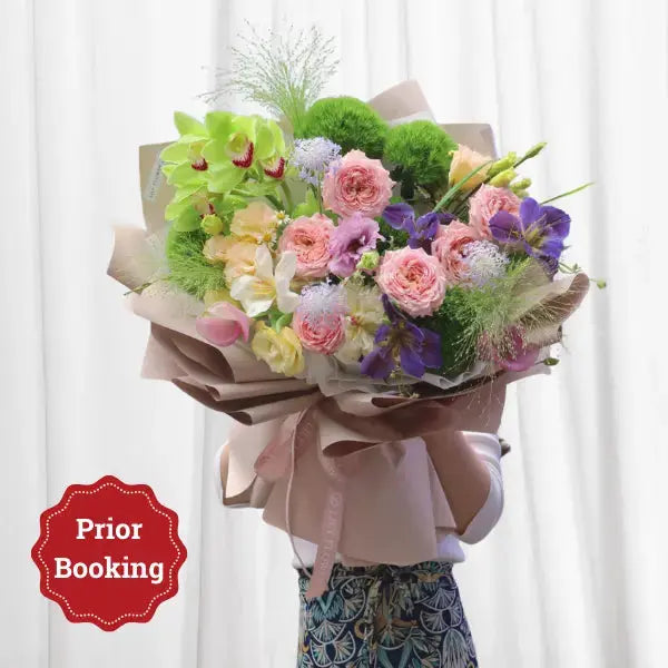 Graceful Harmony Bouquet 999Flowers