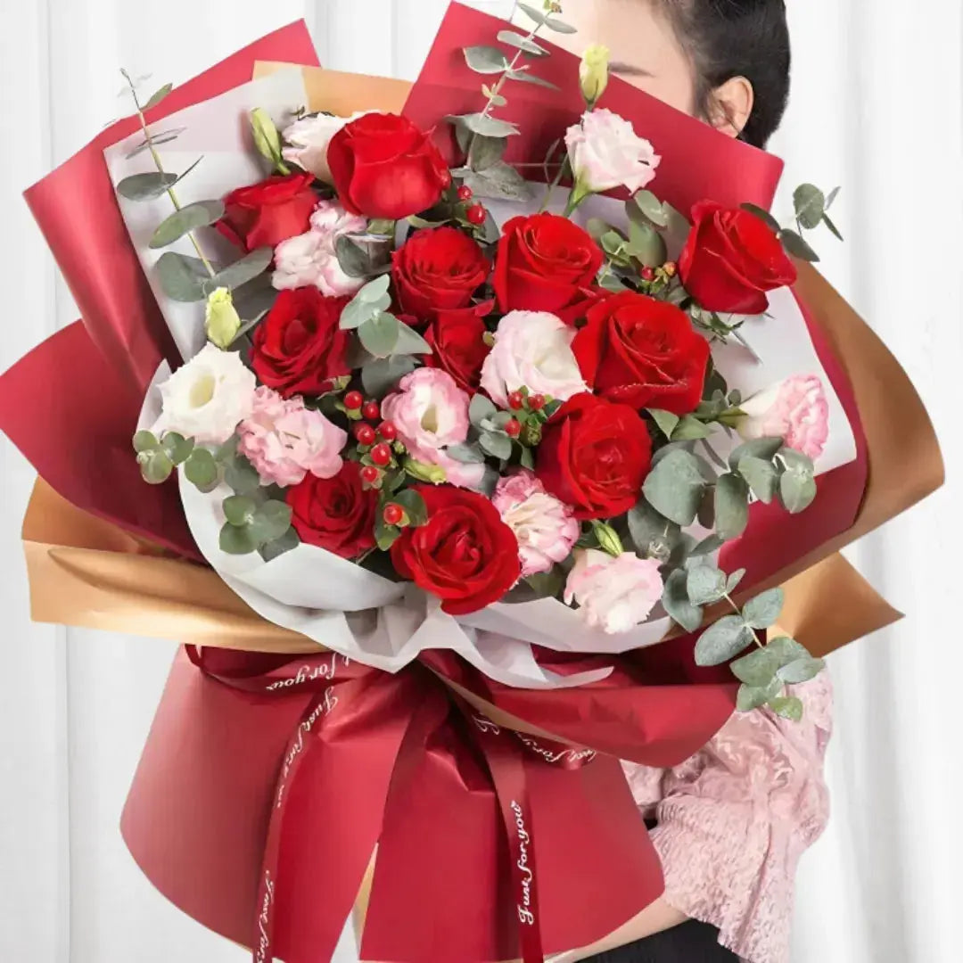 Timeless Romance Floral Arrangement 999Flowers