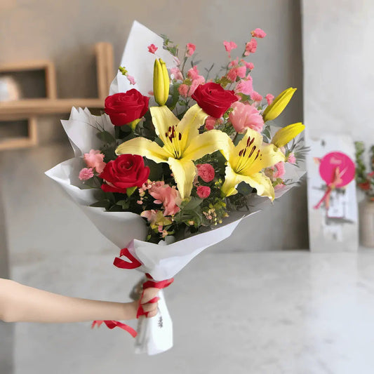 Blooms of Elegance: Creating Timeless Floral Magic - 999Flowers