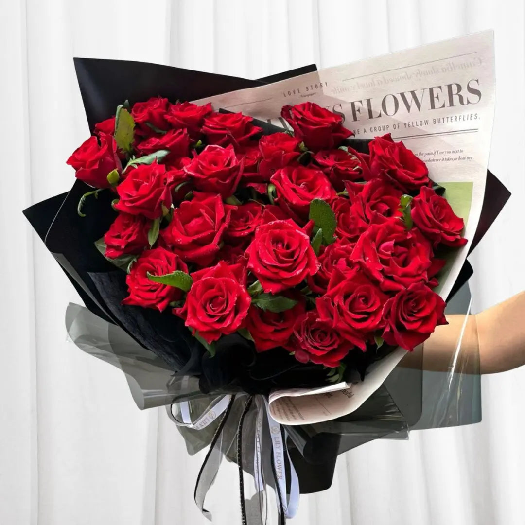 Royal Romance Rose Bouquet - 999Flowers