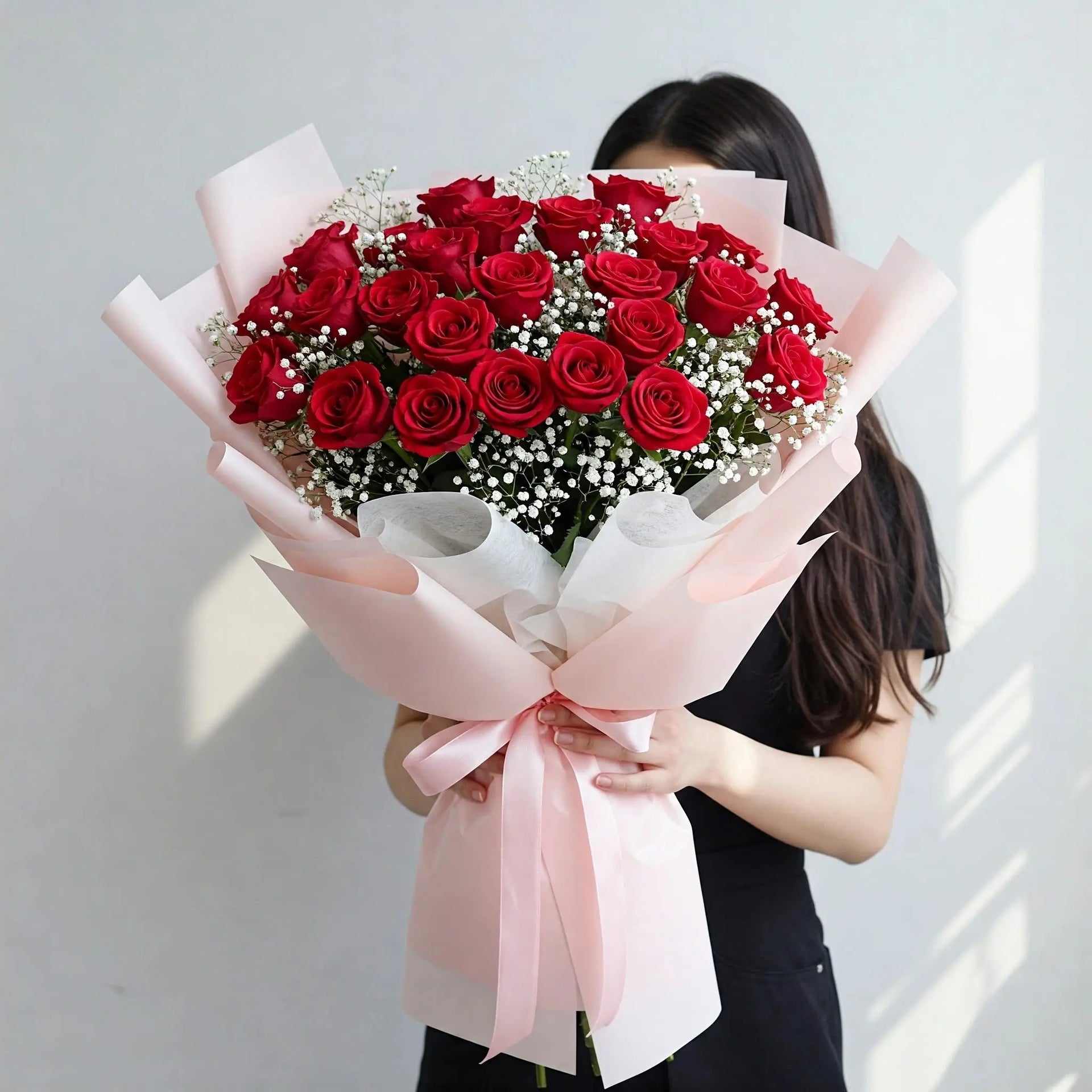 Red Roses Hong Kong | Luxury Long Stem | Same-Day Romantic Delivery   999Flowers