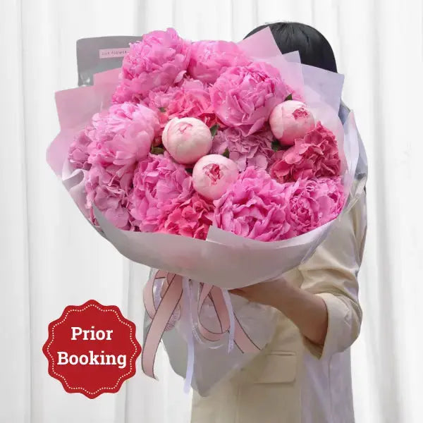 Blush Petals Pink Bouquet 999Flowers
